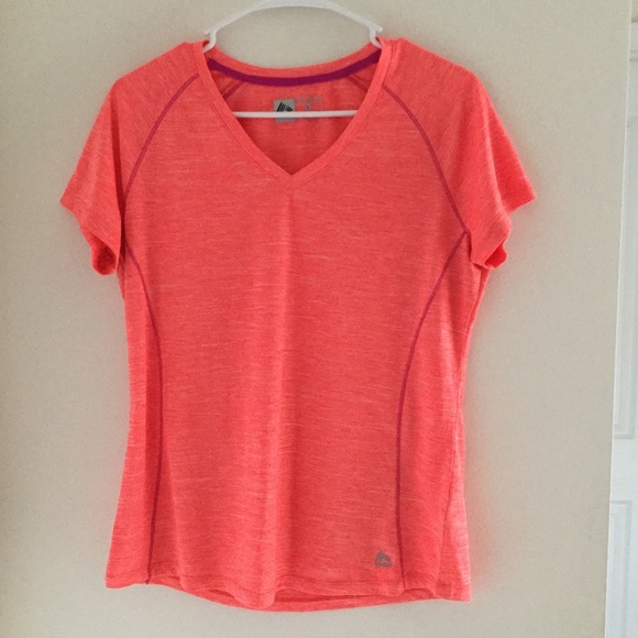 RBX Tops - RBX PERFORMANCE V-NECK WORKOUT TOP